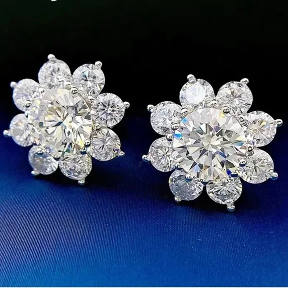 Certified 1ct t.w. Moissanite Sunflower Stud Earrings NEW - Picture 4 of 10